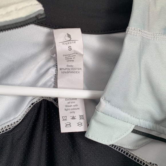 Icyzone brand long sleeve half zip running top size small - Picture 4 of 7